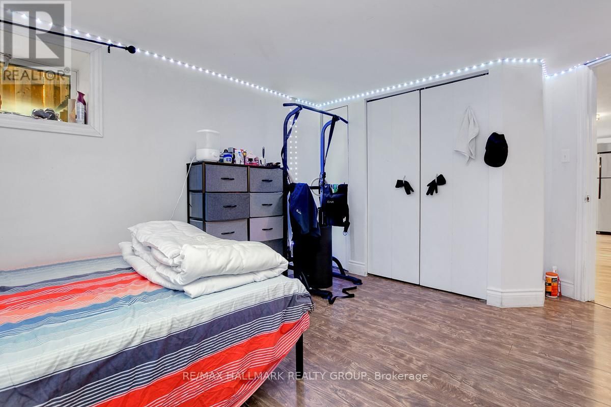 89 TOWER ROAD Image 22
