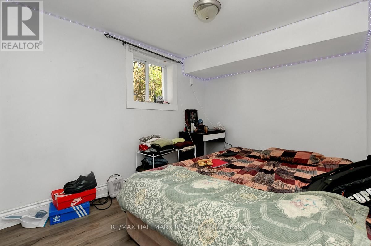89 TOWER ROAD Image 23