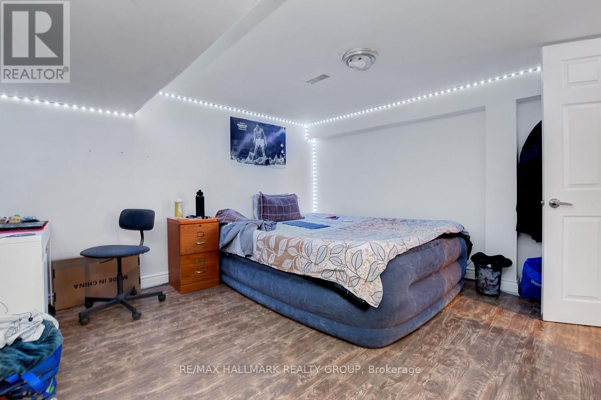 89 TOWER ROAD Image 26