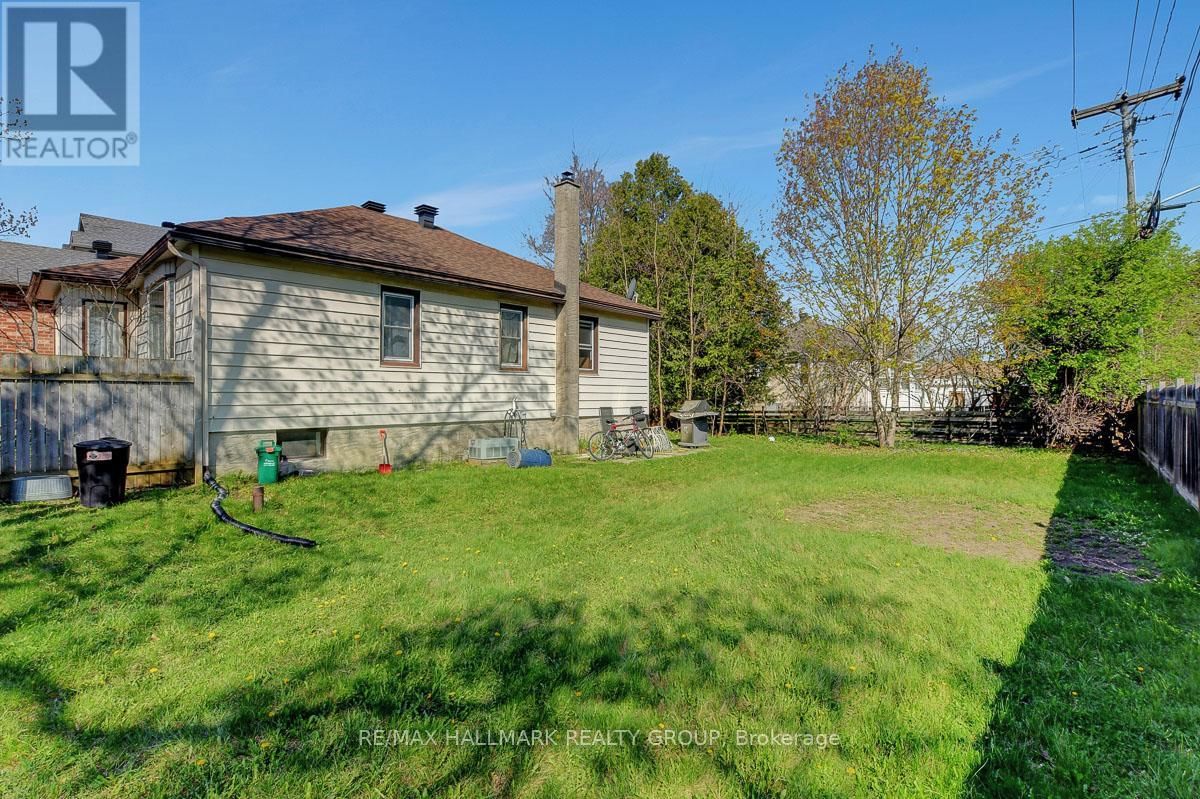 89 TOWER ROAD Image 28