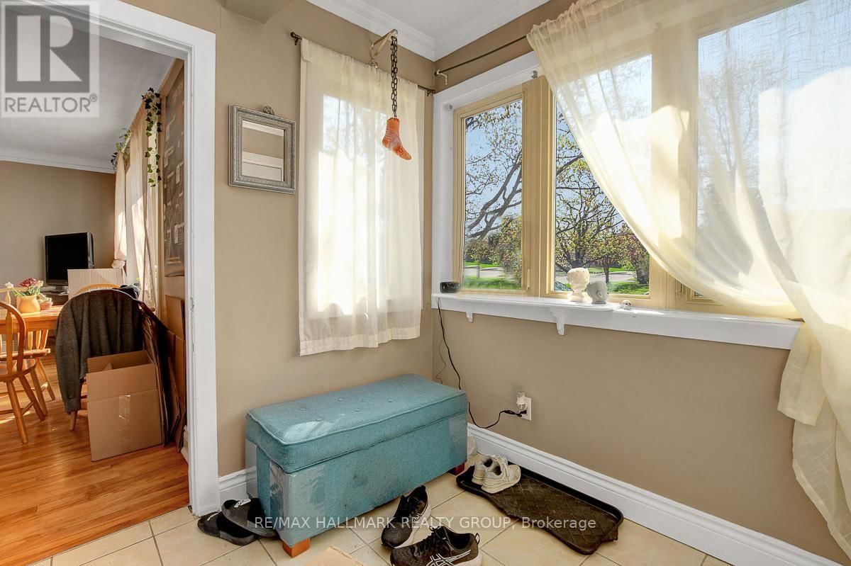 89 TOWER ROAD Image 3