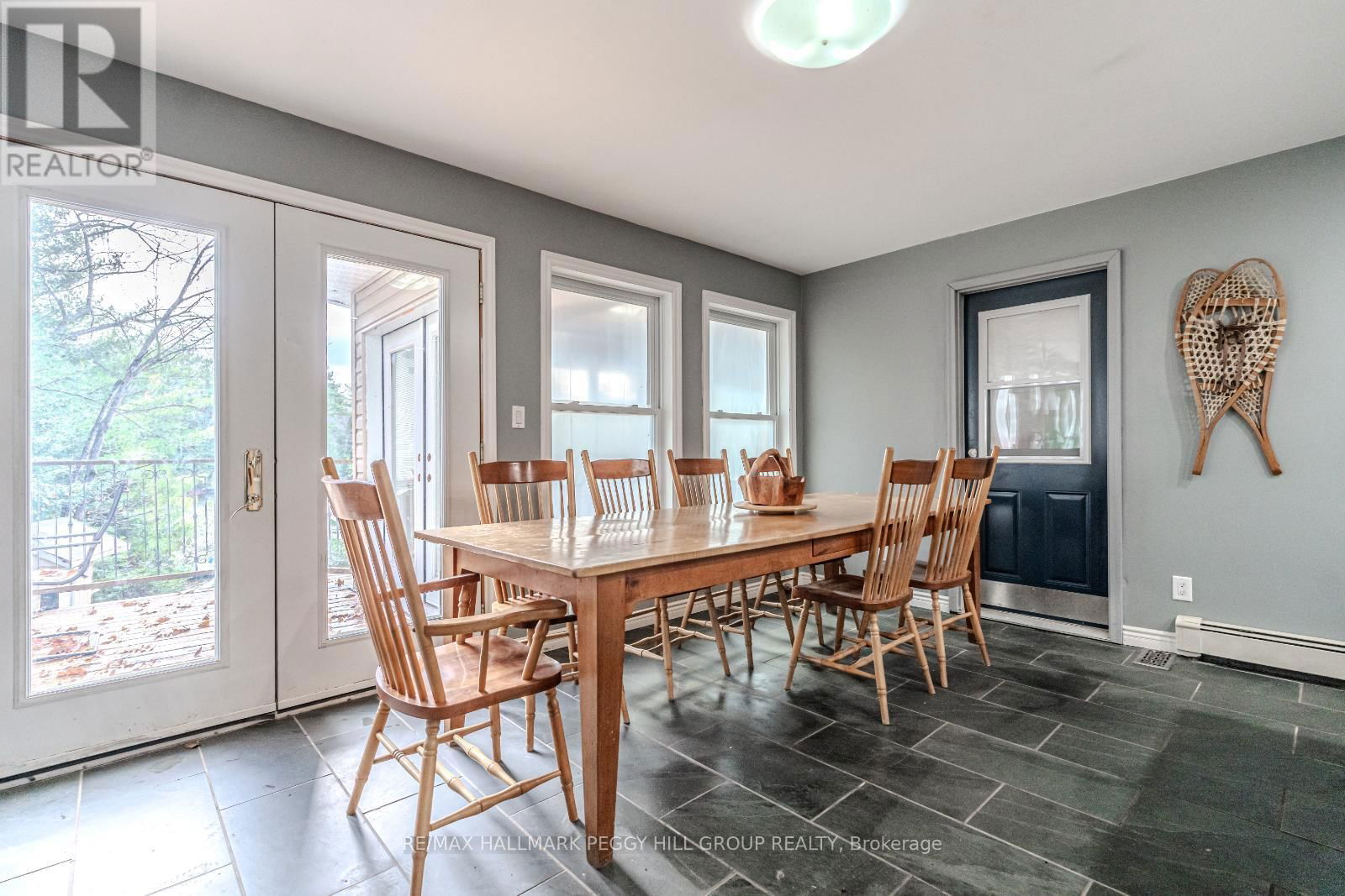4 CLOVER COURT Image 6