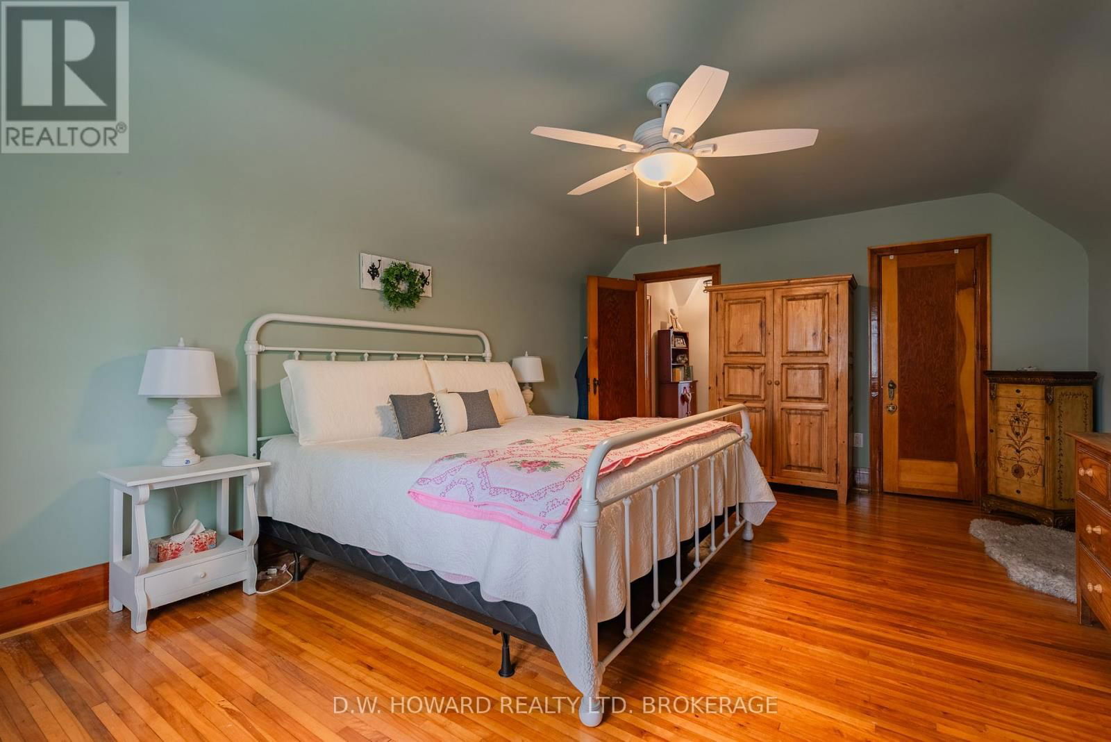 3817 HIGHLAND DRIVE Image 18