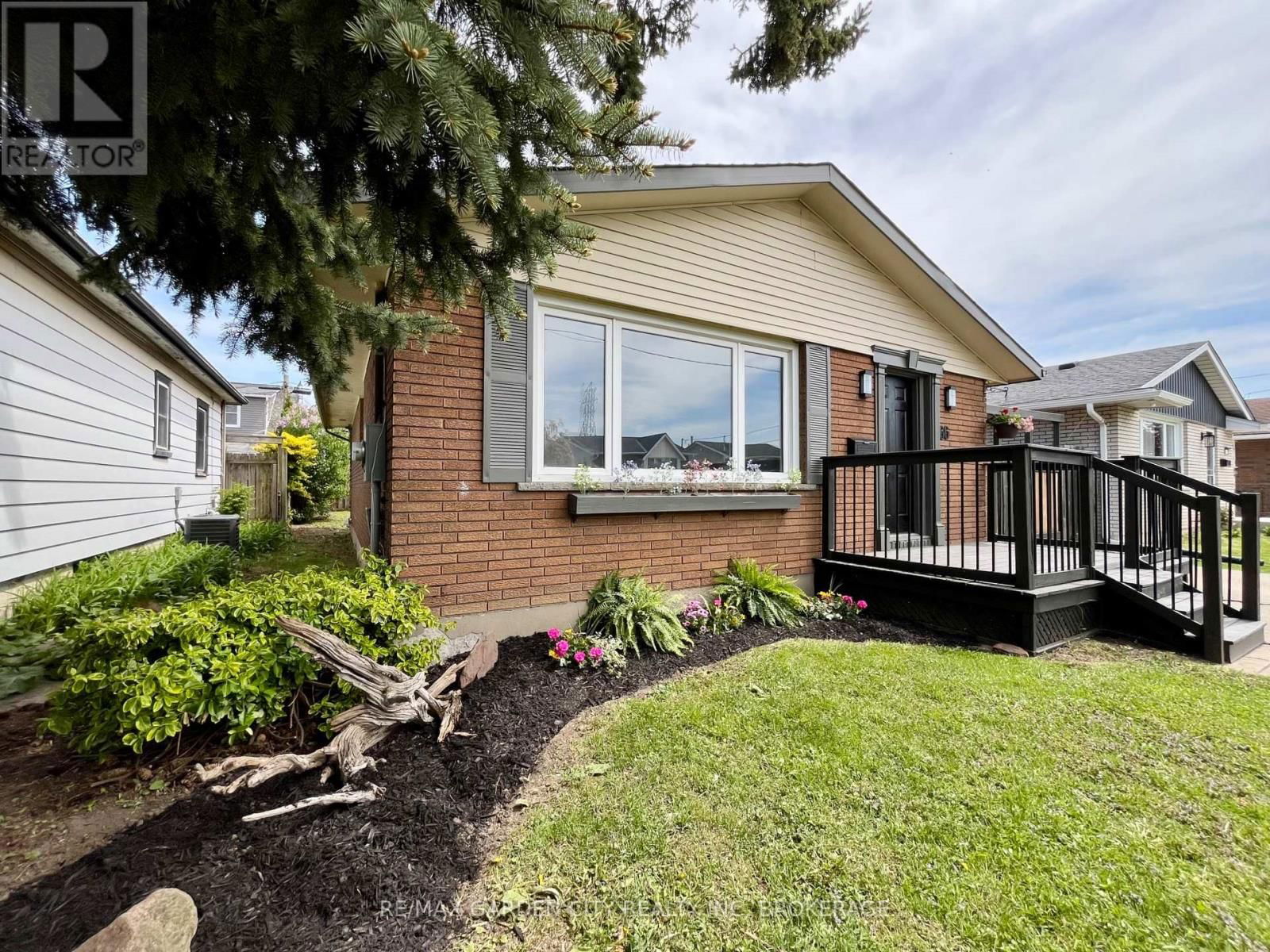 66 MARTIN STREET Image 3