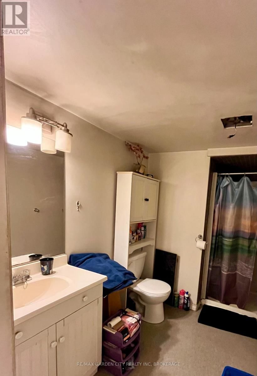 66 MARTIN STREET Image 32