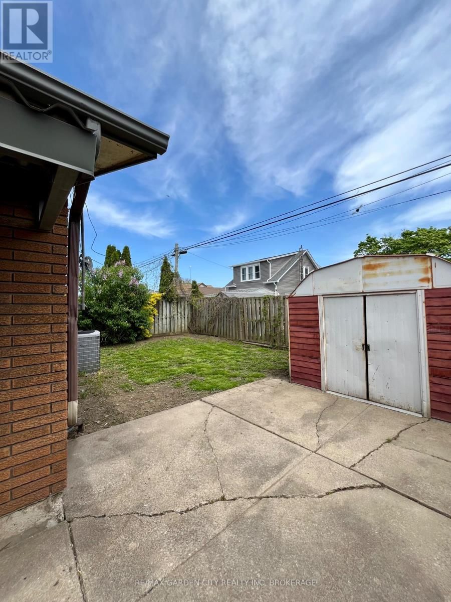 66 MARTIN STREET Image 36