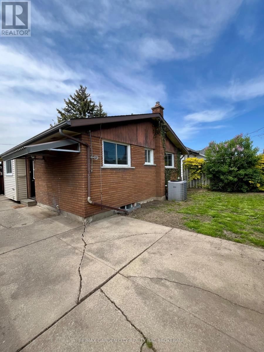 66 MARTIN STREET Image 37