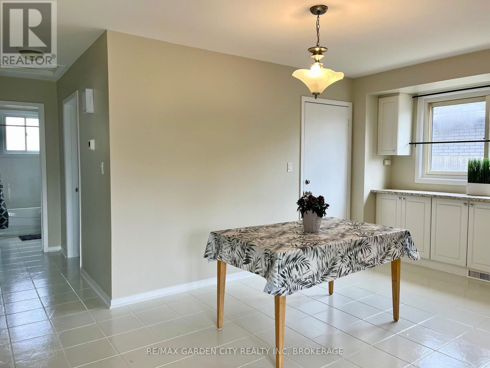66 MARTIN STREET Image 41