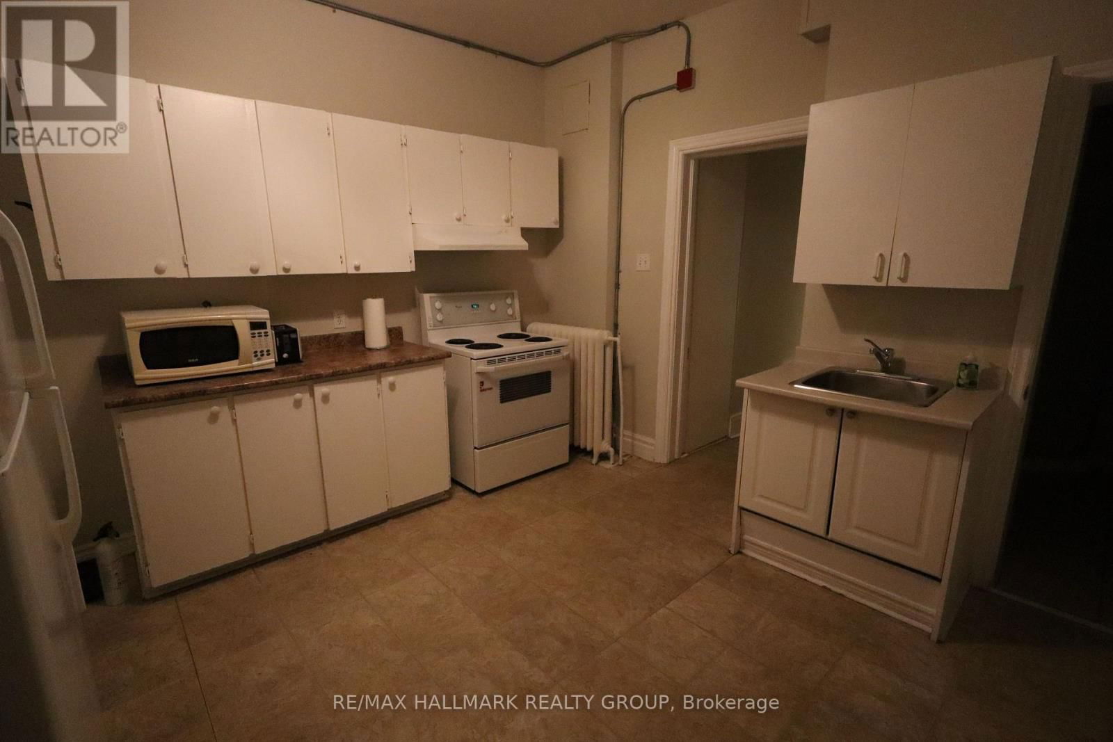 80 DALY AVENUE Image 18