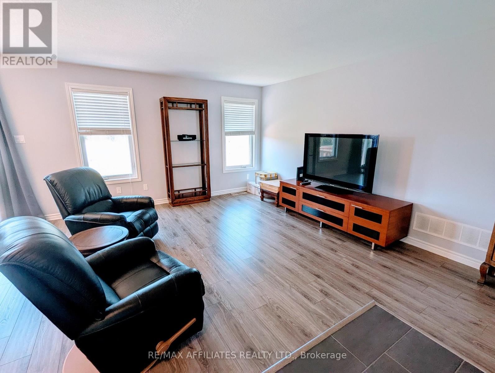 228 WOOD AVENUE Image 11