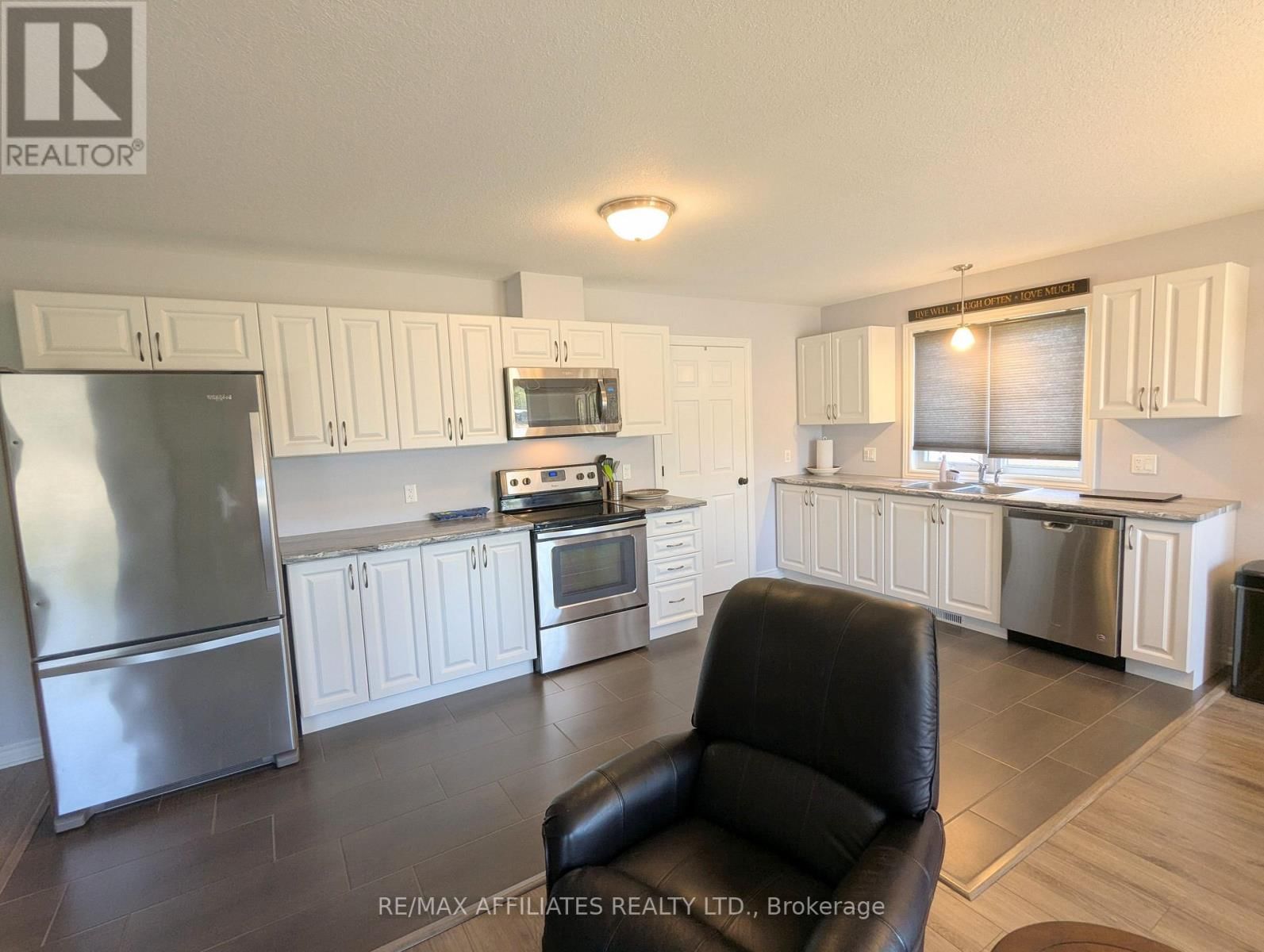 228 WOOD AVENUE Image 13