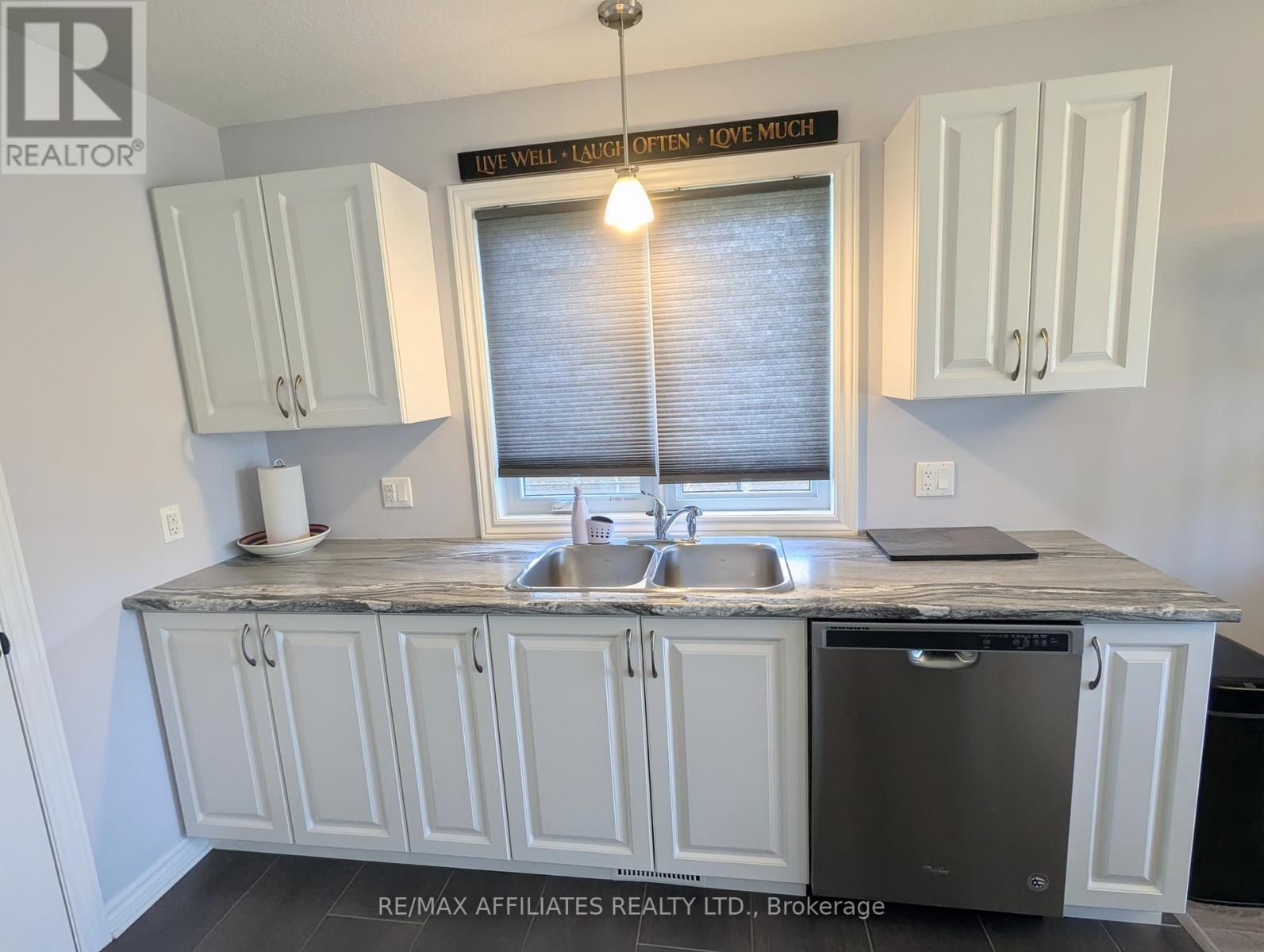 228 WOOD AVENUE Image 15