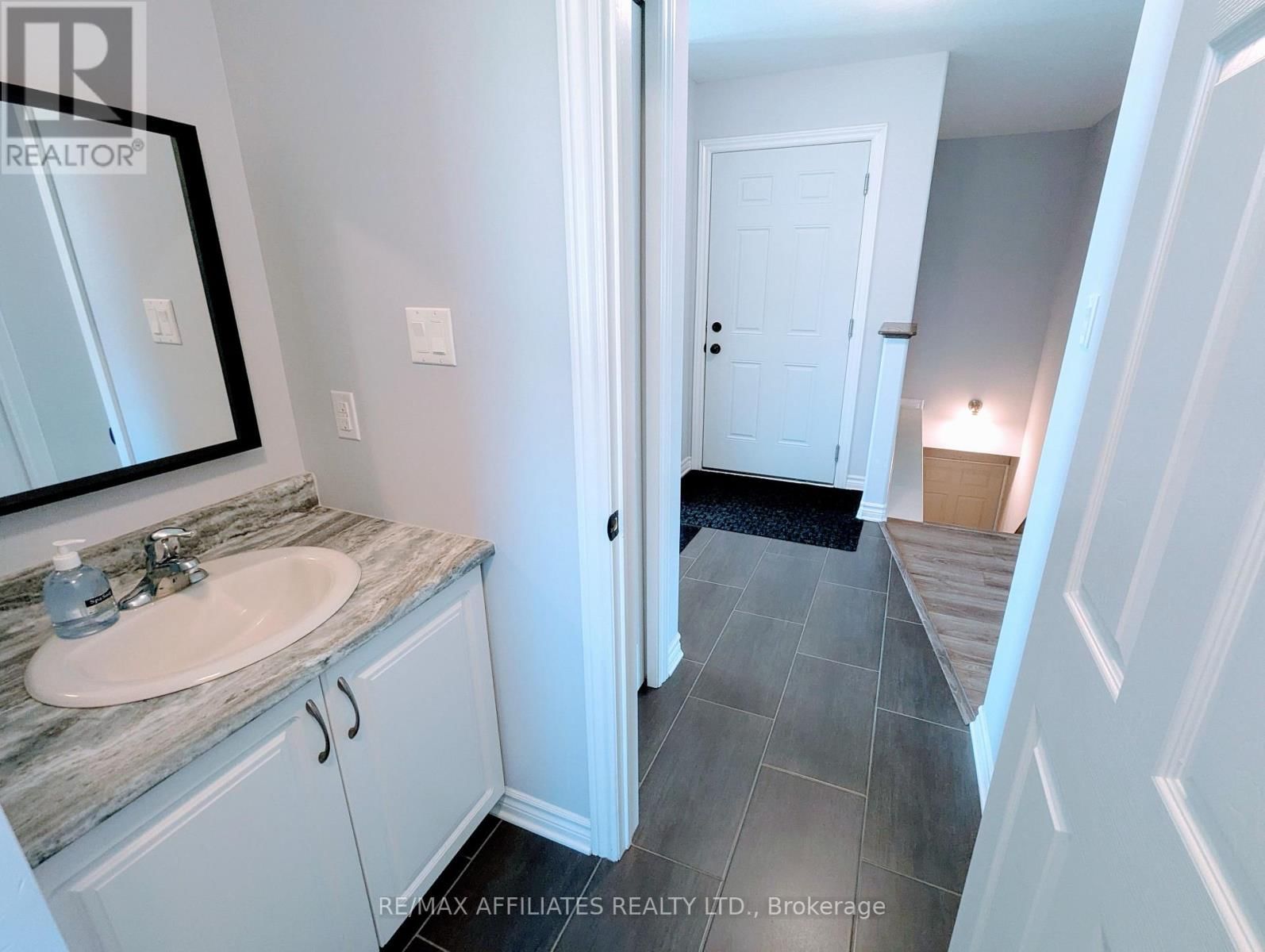 228 WOOD AVENUE Image 29
