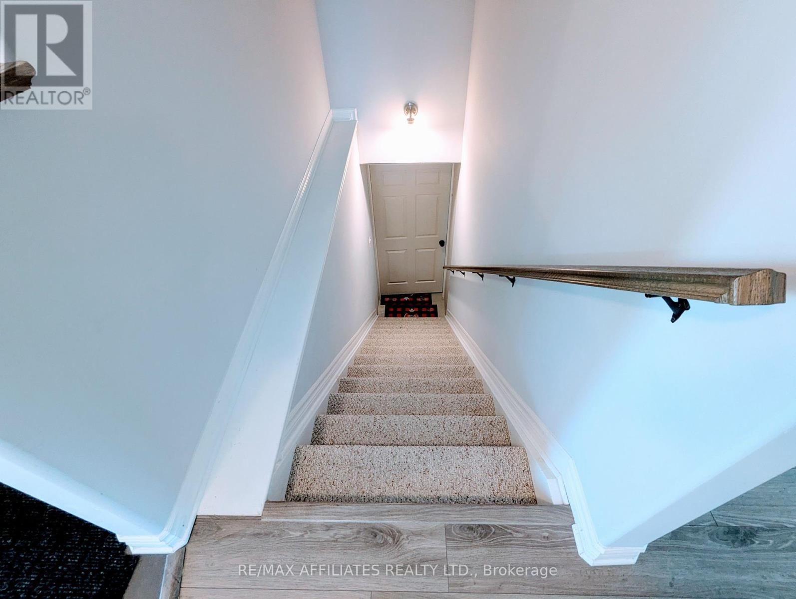 228 WOOD AVENUE Image 31