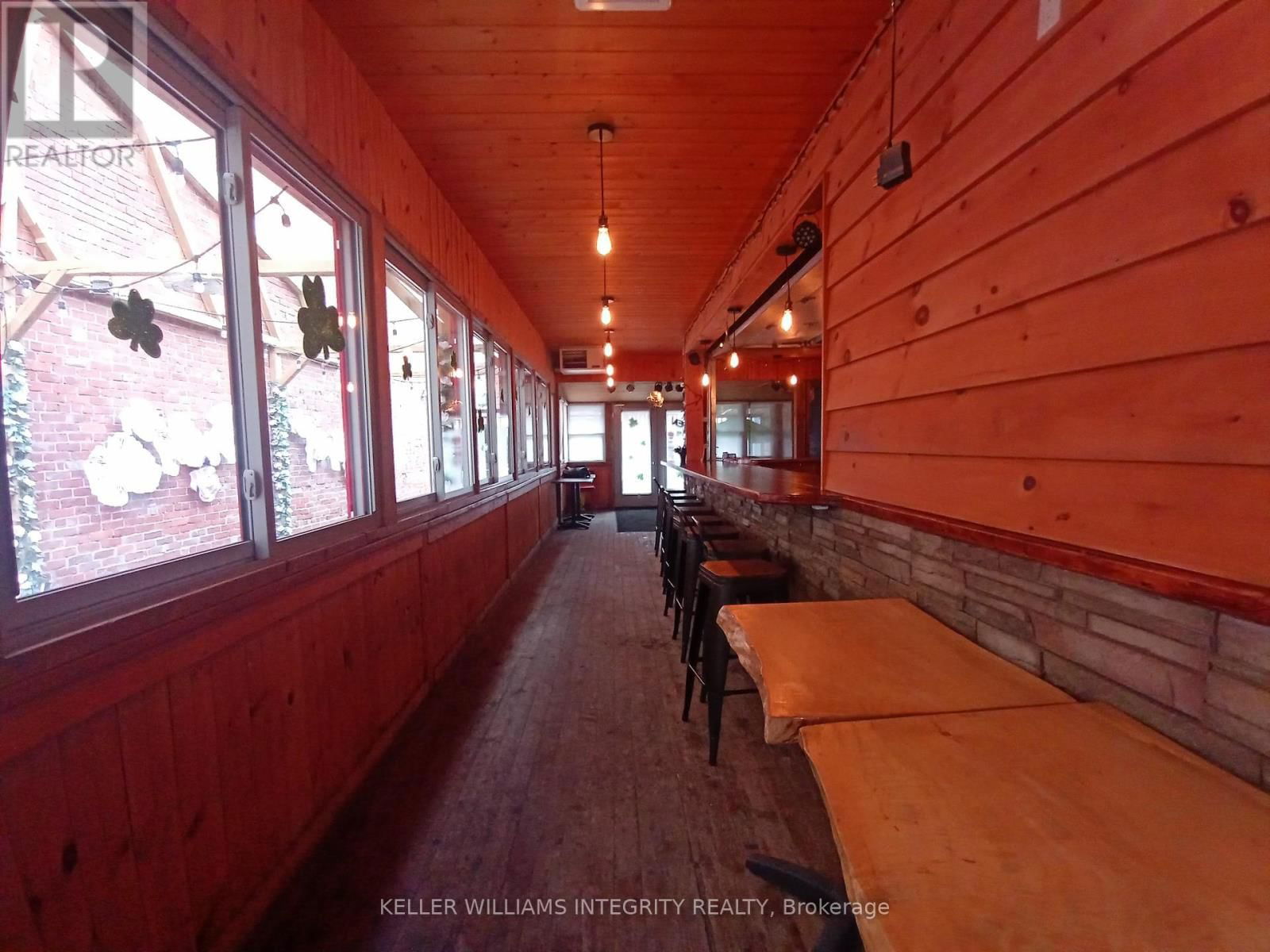 118 CLARENCE STREET Image 15