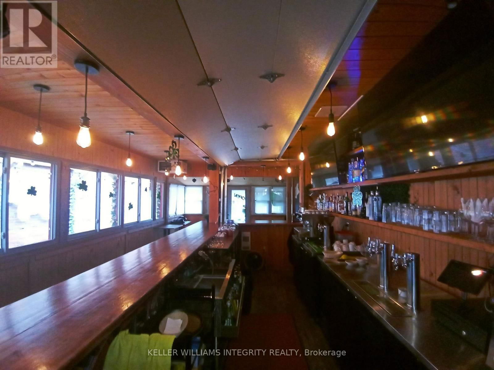 118 CLARENCE STREET Image 19