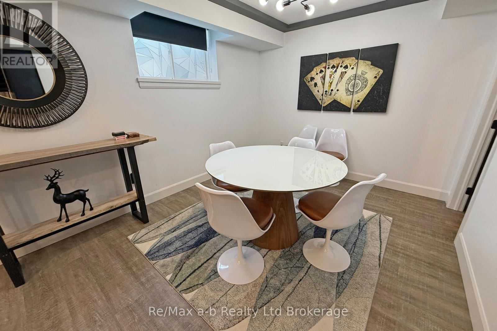 1236 ALBERNI ROAD Image 39