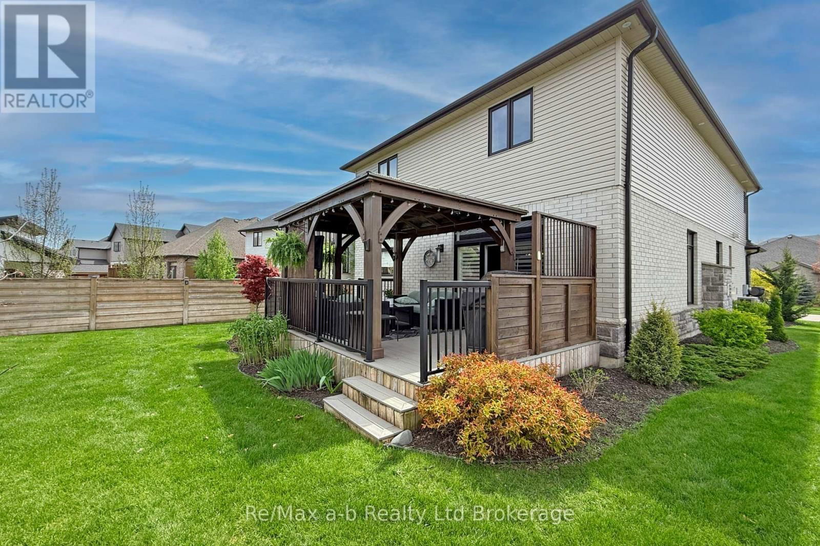 1236 ALBERNI ROAD Image 42