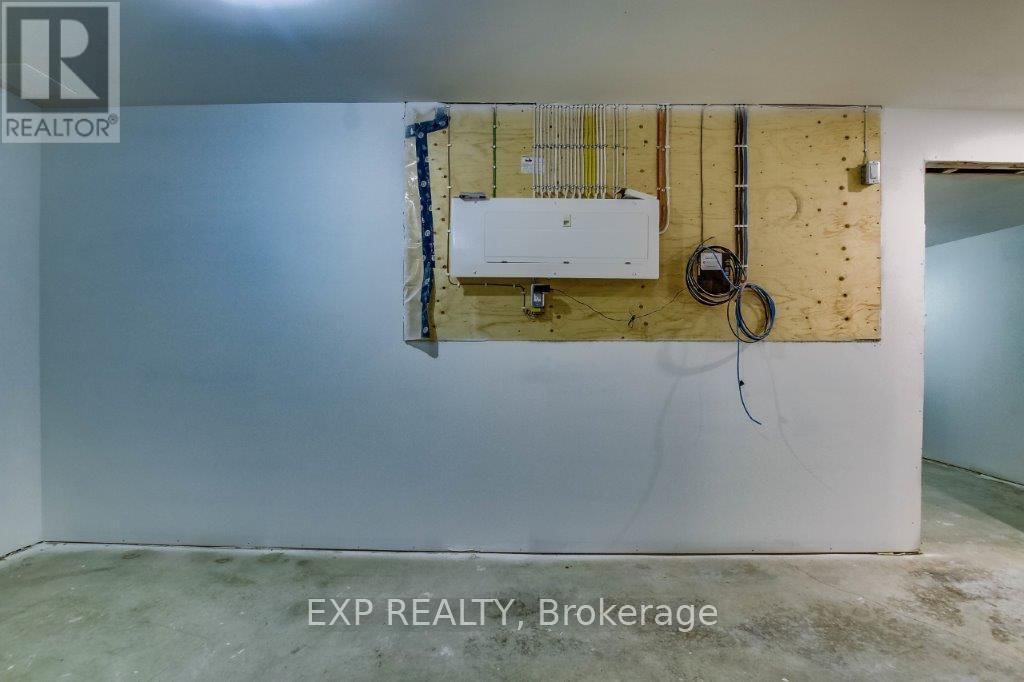 16 PINTAIL LANE Image 26