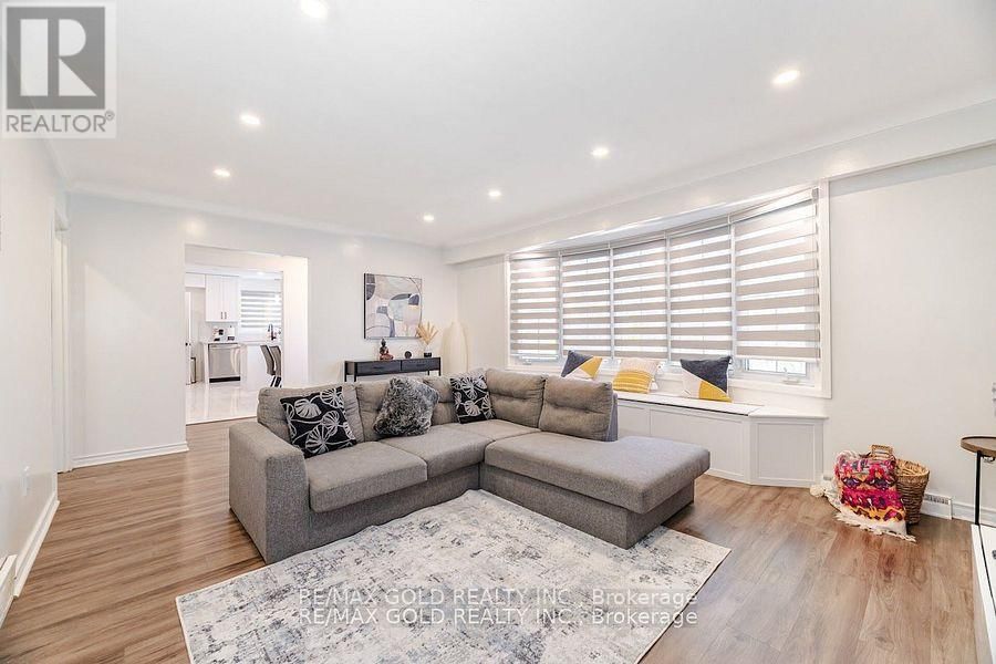 26 HILLGARDEN ROAD Image 11