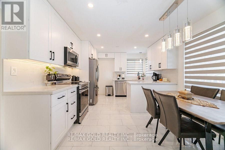 26 HILLGARDEN ROAD Image 17