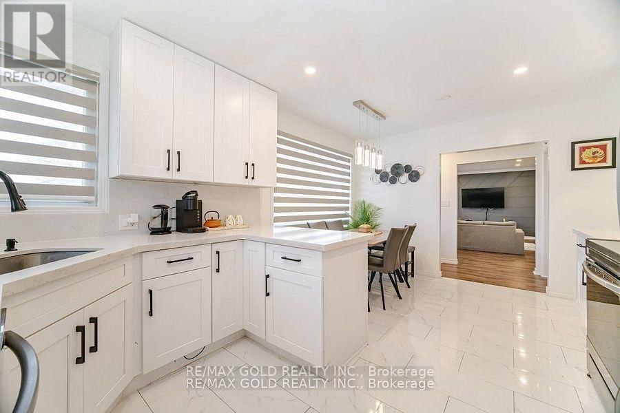26 HILLGARDEN ROAD Image 21
