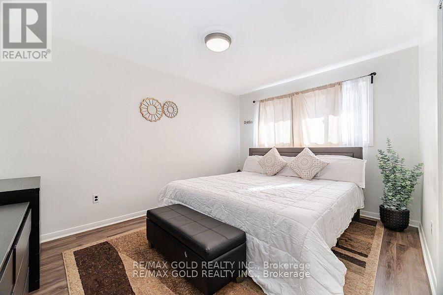 26 HILLGARDEN ROAD Image 22