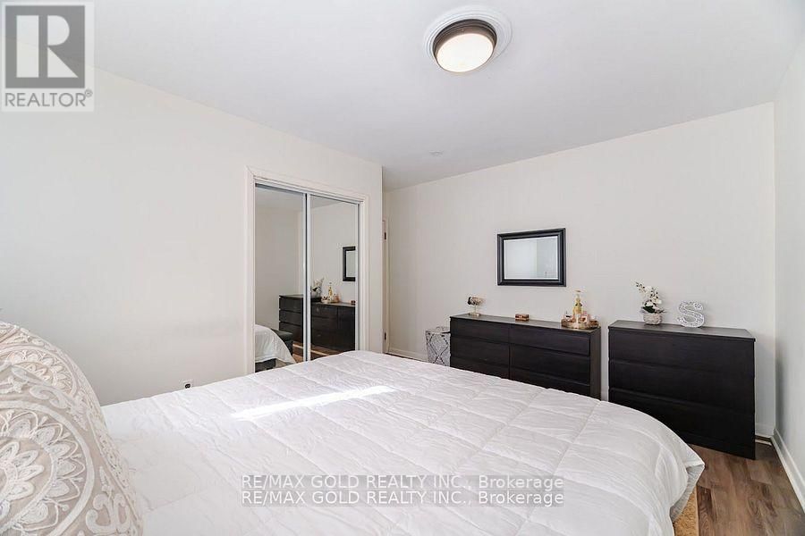 26 HILLGARDEN ROAD Image 25