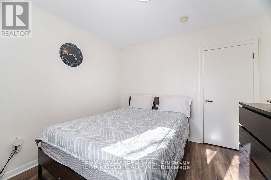 26 HILLGARDEN ROAD Image 27