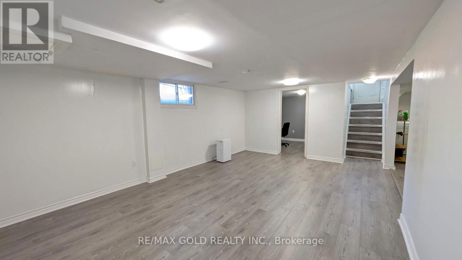 26 HILLGARDEN ROAD Image 41