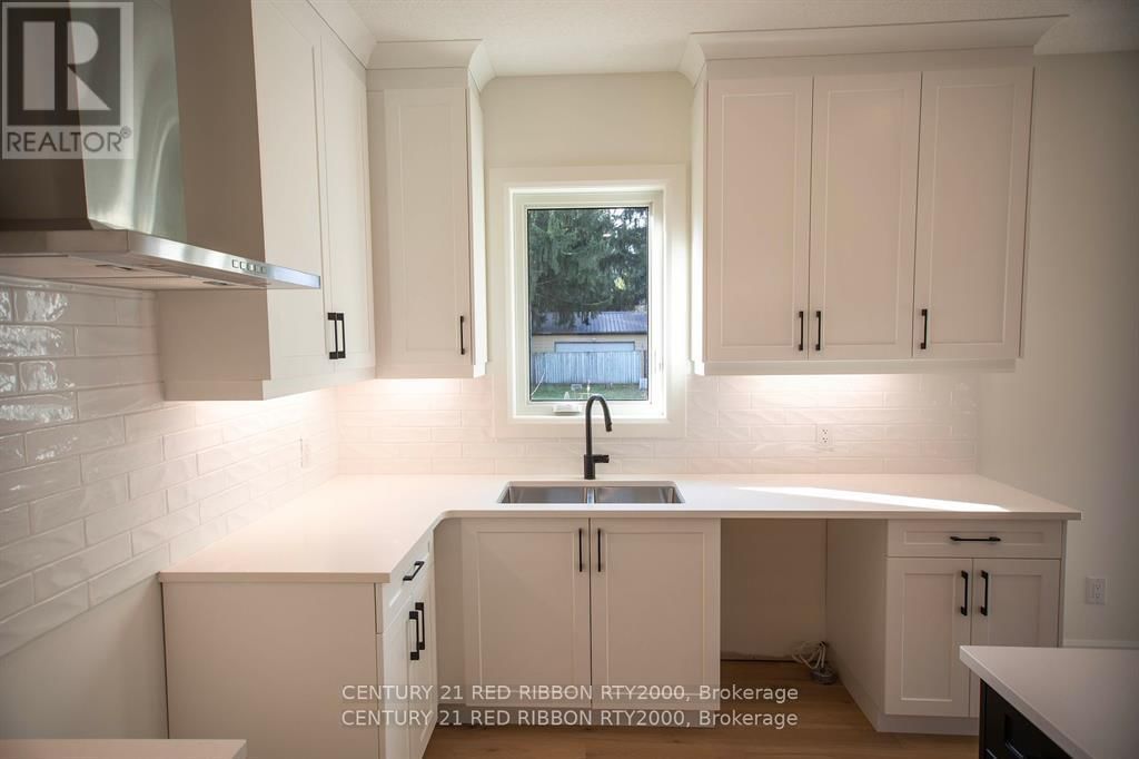 8 - 430 HEAD STREET NORTH Image 16