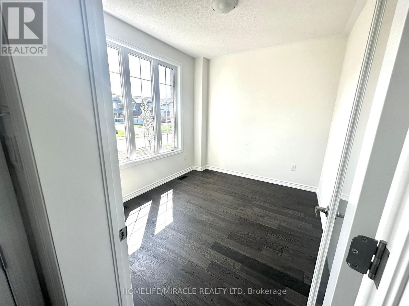101 GOLDEN MEADOWS DRIVE Image 7