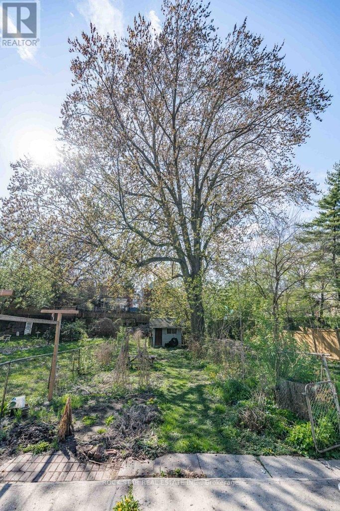 58 ERIE AVENUE Image 44