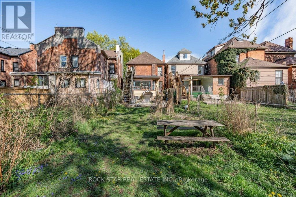 58 ERIE AVENUE Image 46