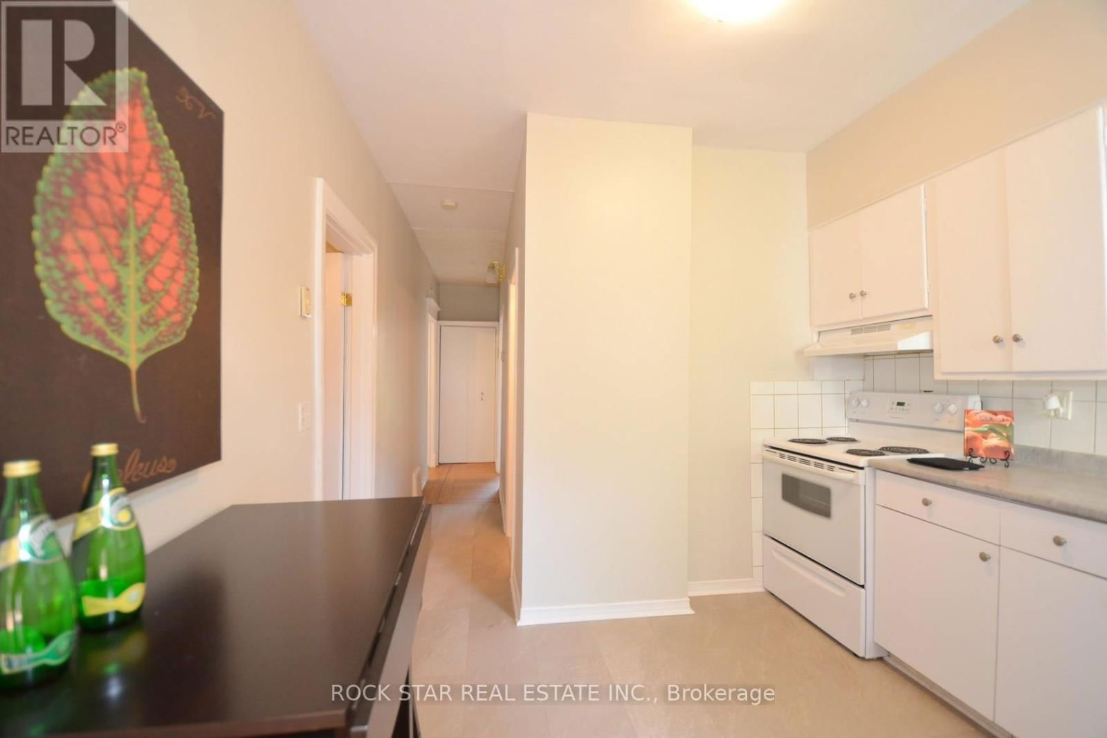 58 ERIE AVENUE Image 7