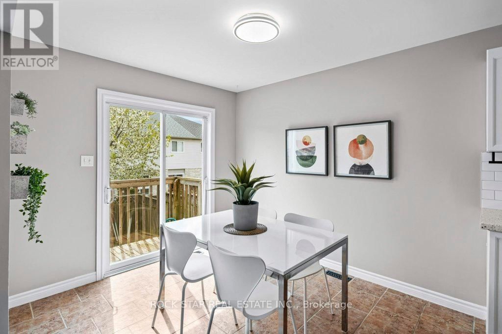28 VENNIO LANE Image 16