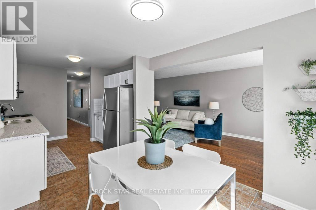 28 VENNIO LANE Image 18