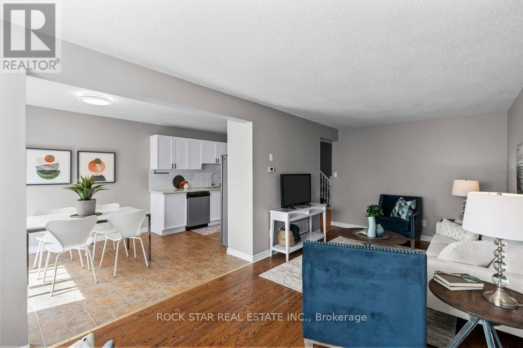 28 VENNIO LANE Image 20