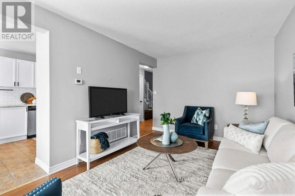 28 VENNIO LANE Image 22