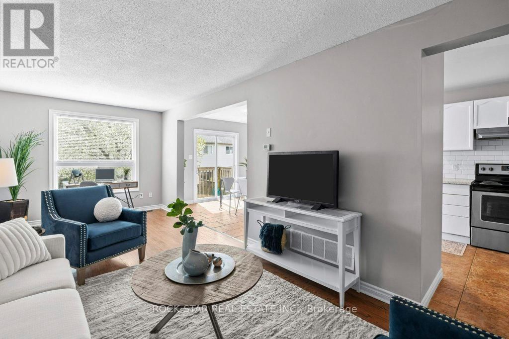 28 VENNIO LANE Image 23