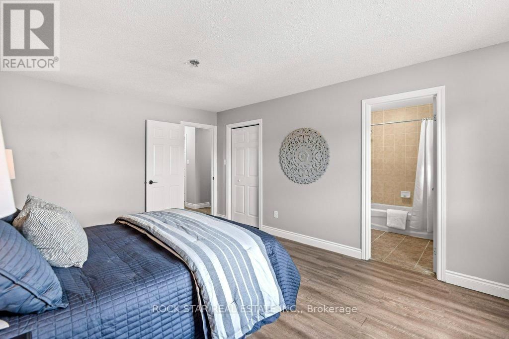 28 VENNIO LANE Image 26