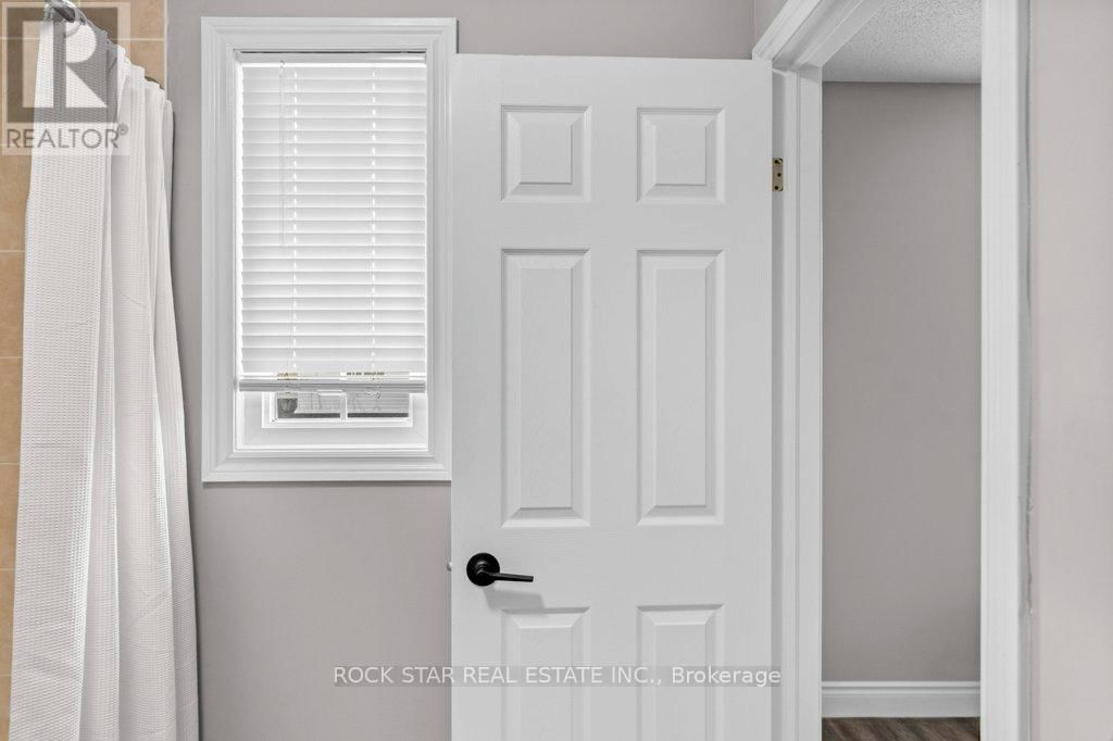 28 VENNIO LANE Image 28