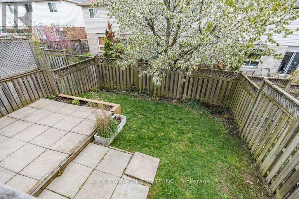 28 VENNIO LANE Image 36