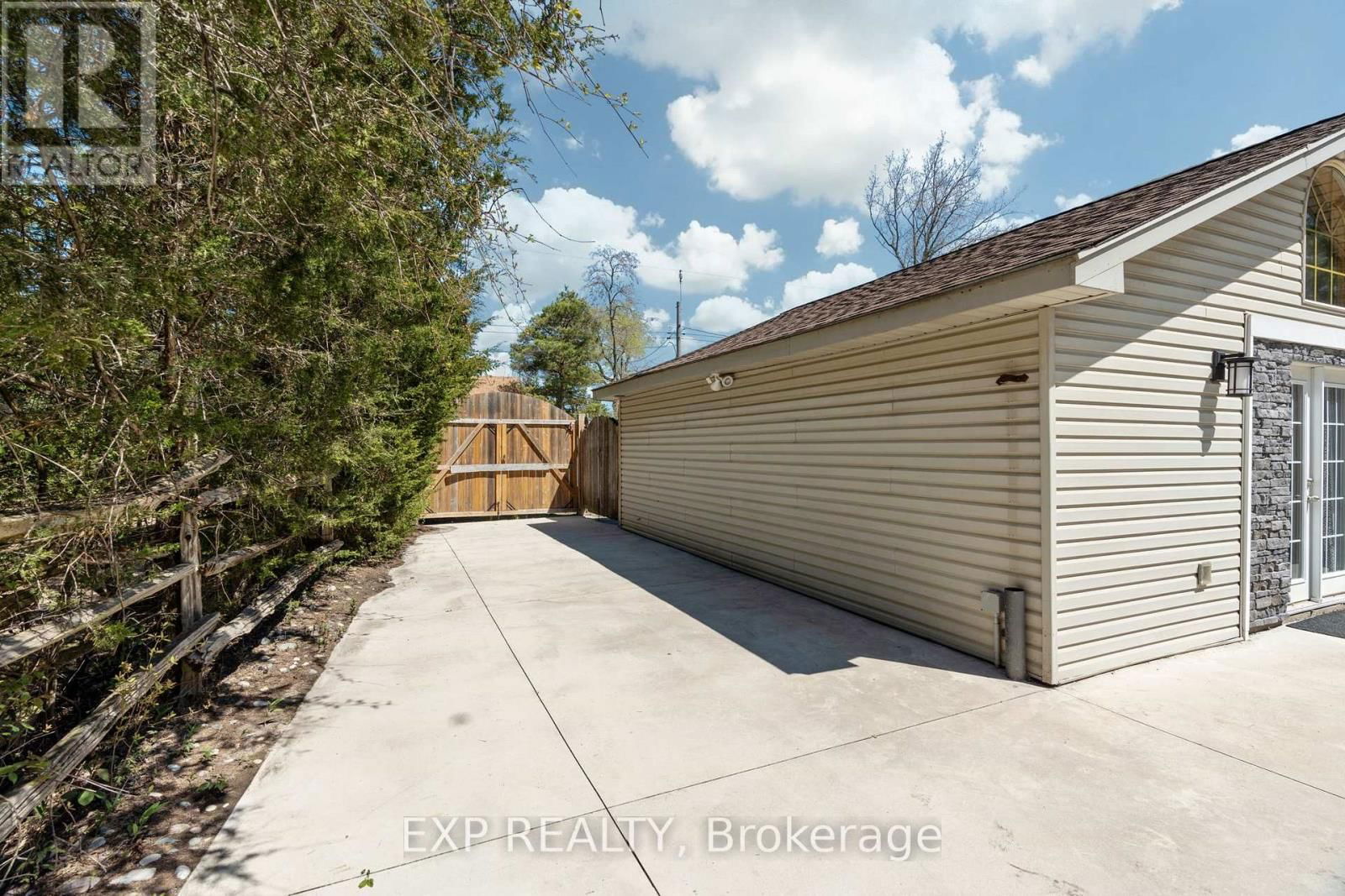 7495 DUNE DRIVE Image 41
