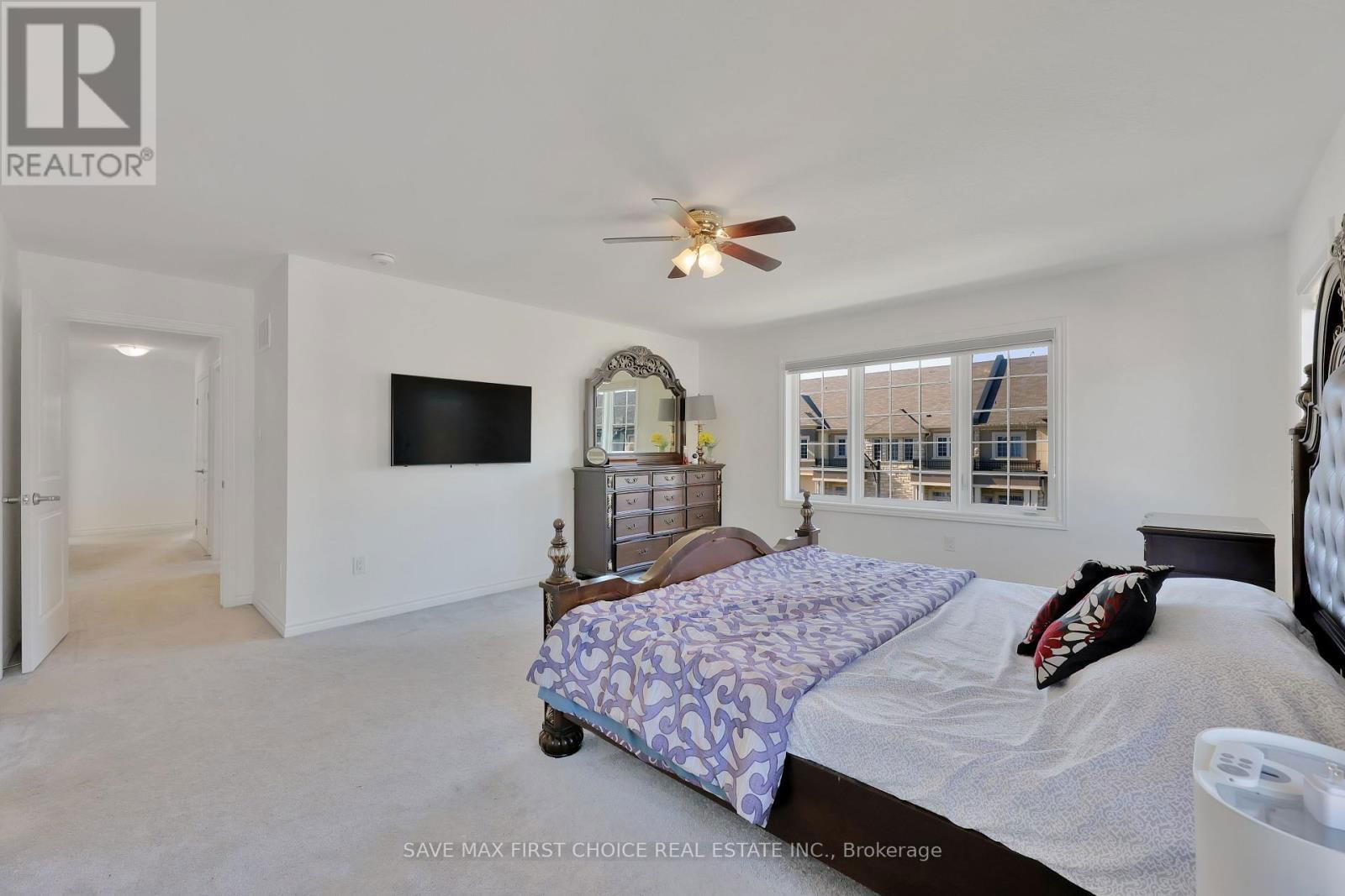 1 ROWLEY STREET Image 41