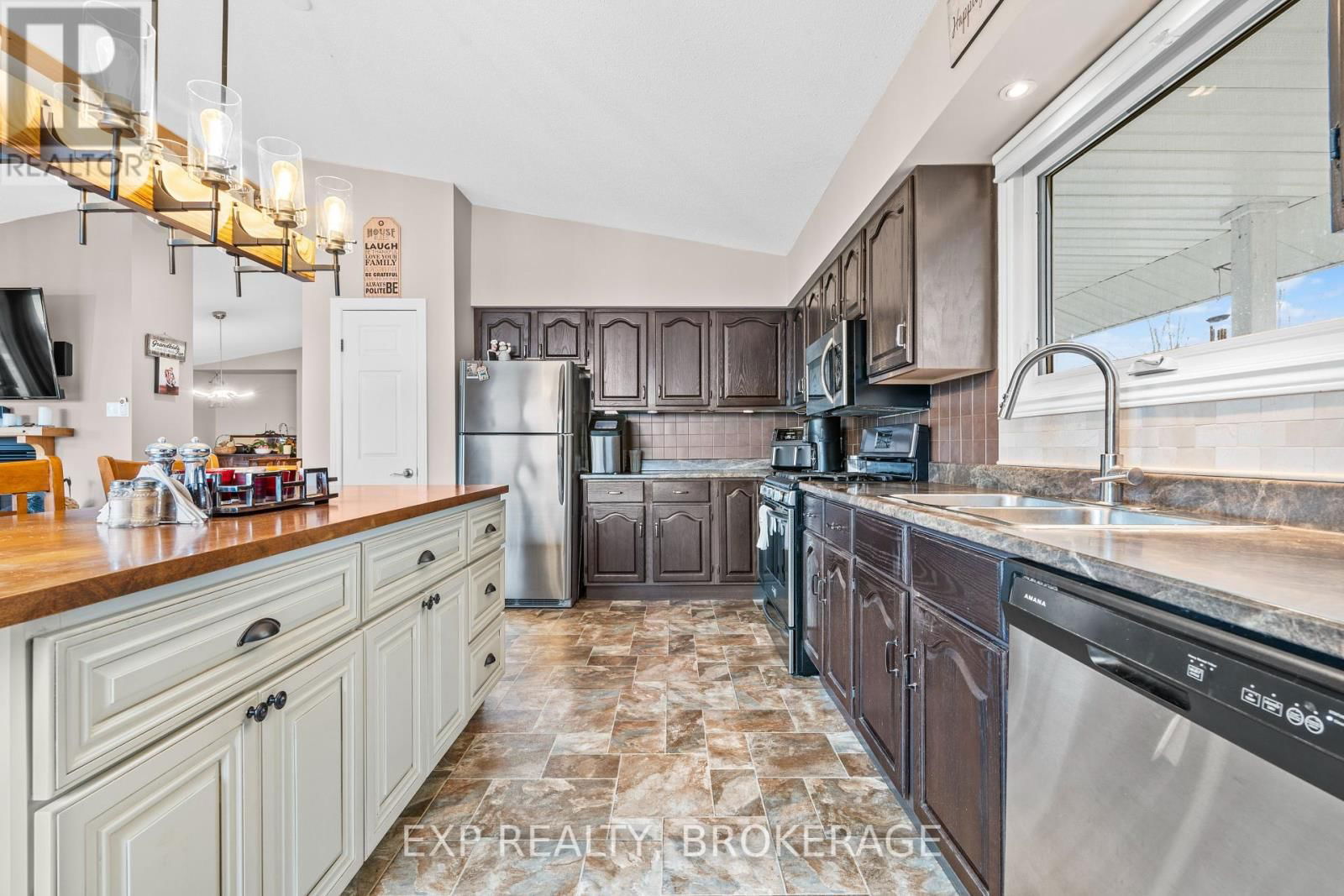 103 WILLOWBANK ROAD EAST Image 14