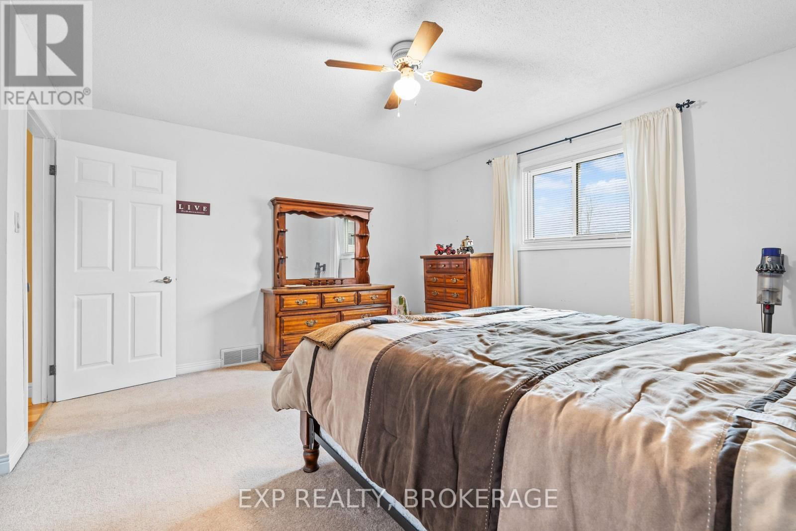 103 WILLOWBANK ROAD EAST Image 18