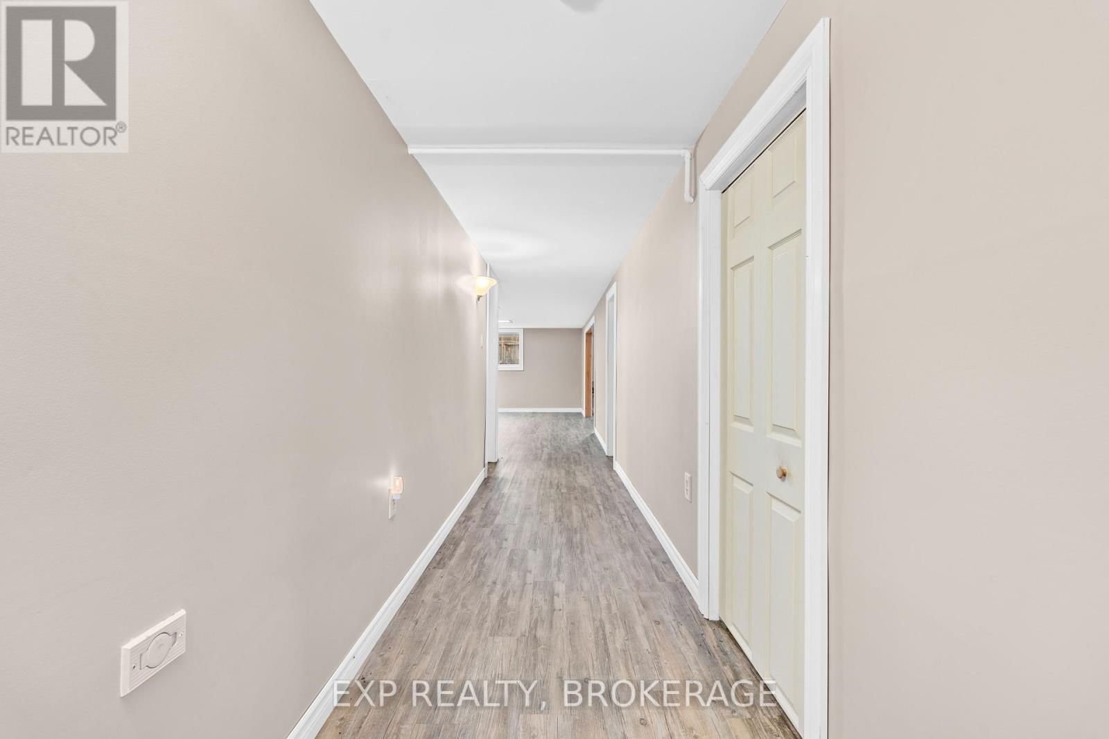 103 WILLOWBANK ROAD EAST Image 25