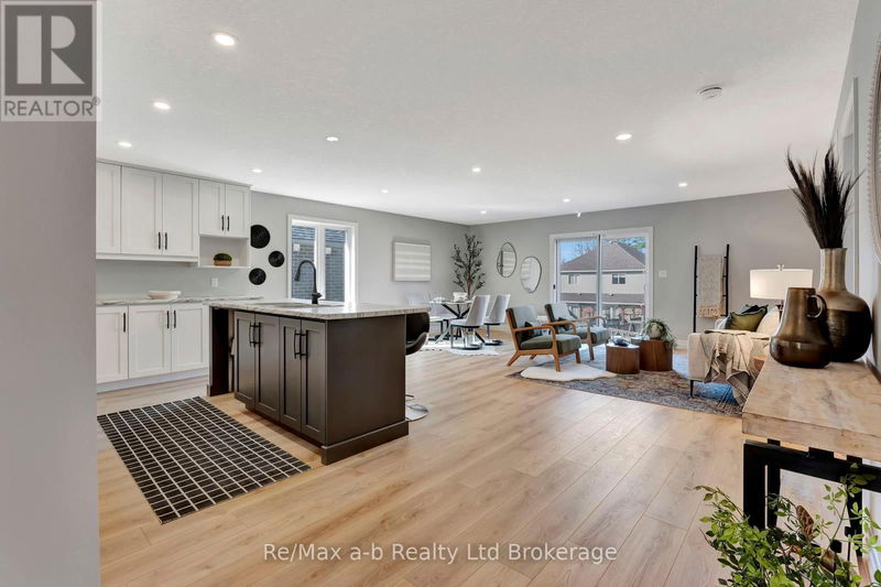 Tertiary Property View