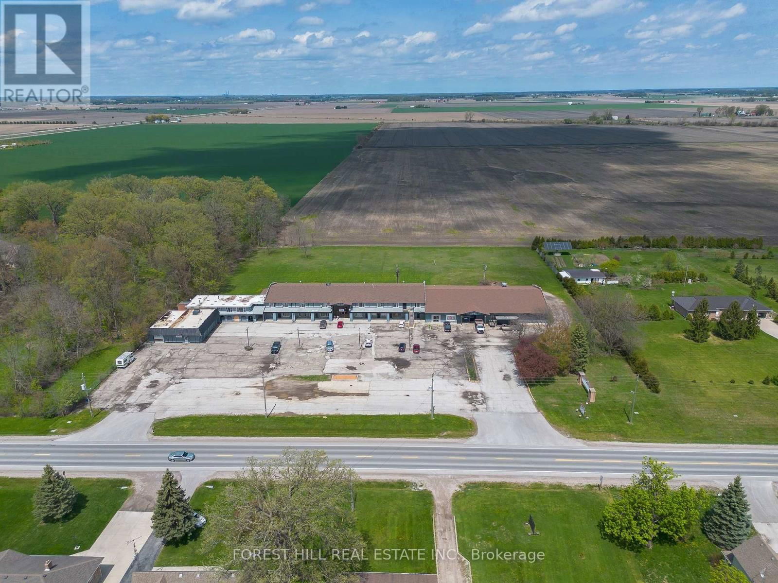 2024 DUFFERIN AVENUE Image 1